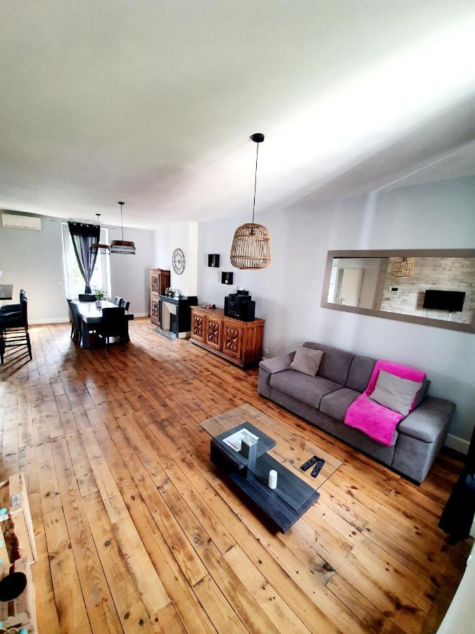 Appartement Spacieux, Wifi ,Cafe A Volonte Blaye-Les-Mines Екстериор снимка