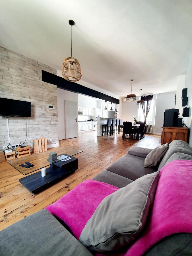 Appartement Spacieux, Wifi ,Cafe A Volonte Blaye-Les-Mines Екстериор снимка